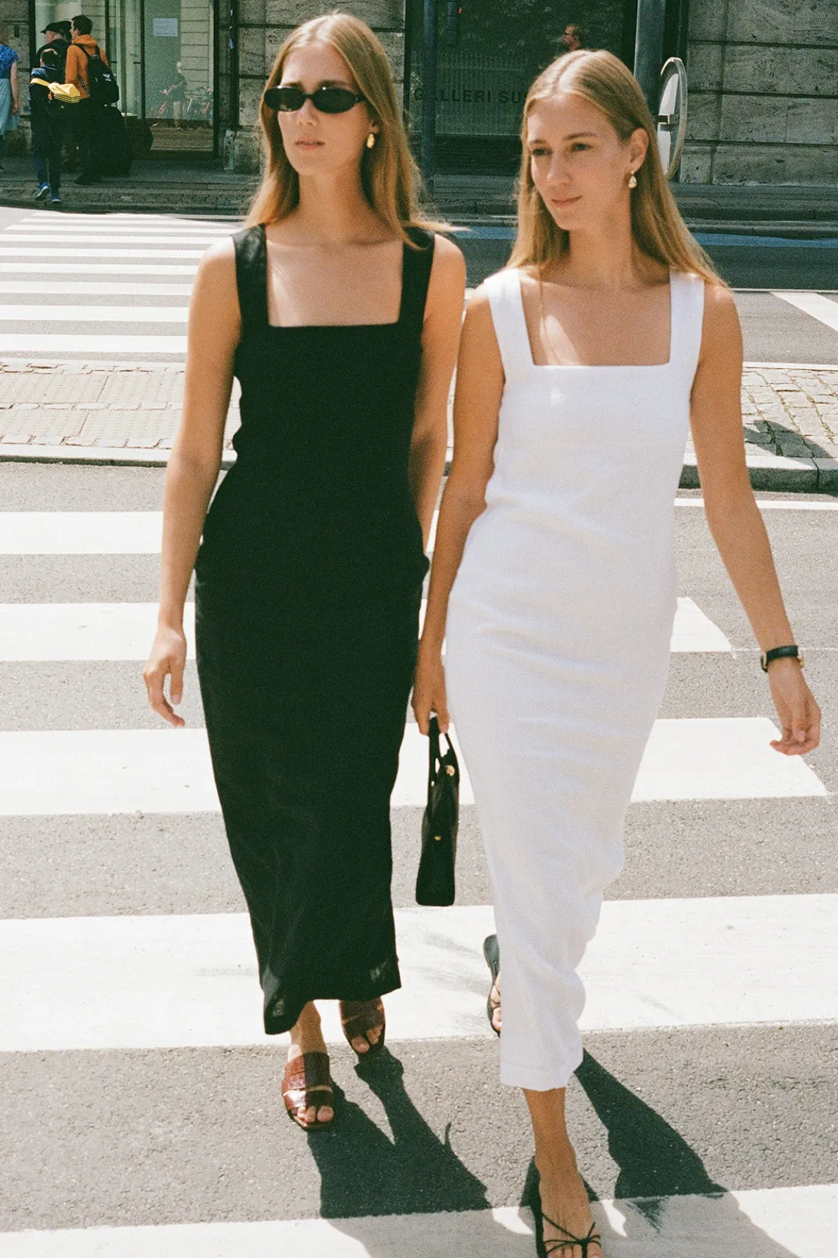 ALICE MIDI DRESS - BLACK
