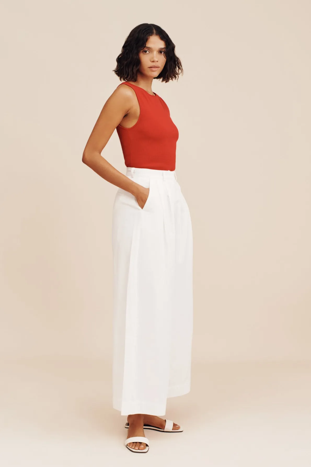 AXEL BOAT TANK - CRIMSON
