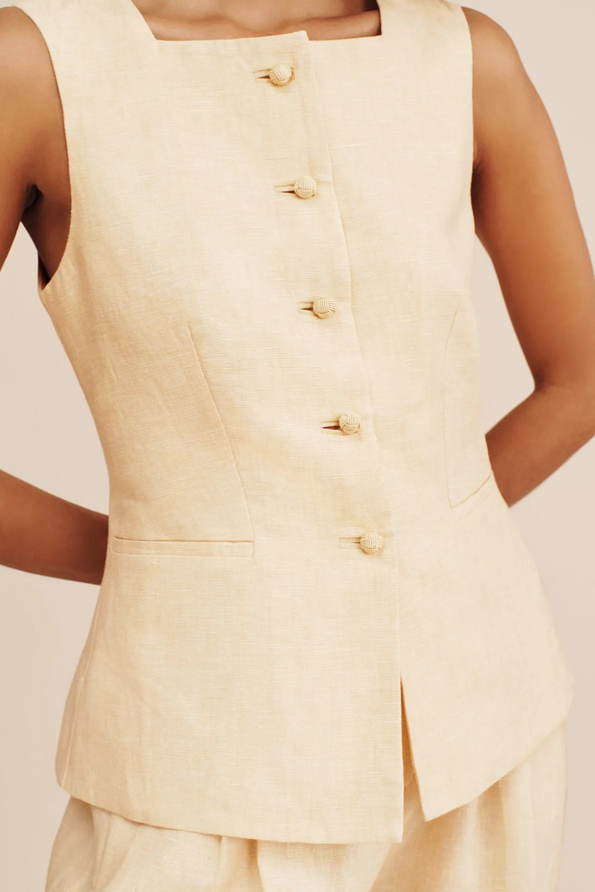 RIO VEST - DUSTY CITRON